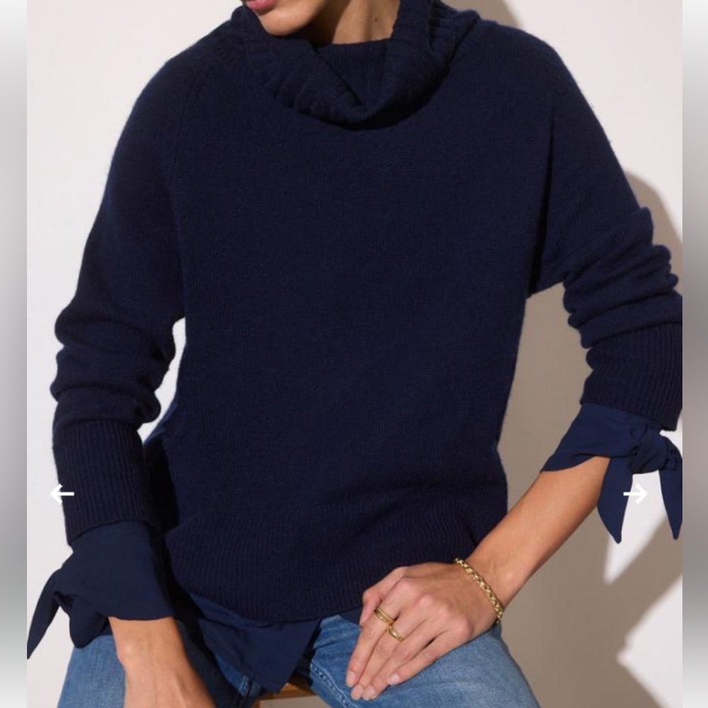 NWT Brochu Walker tie sleeve looker cashmere/wool sweater in navy. Size small.